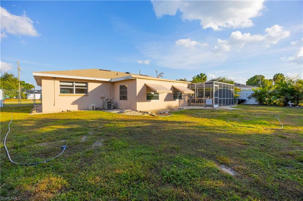 5948 Sonnet CT, NORTH FORT MYERS FL 33903-23