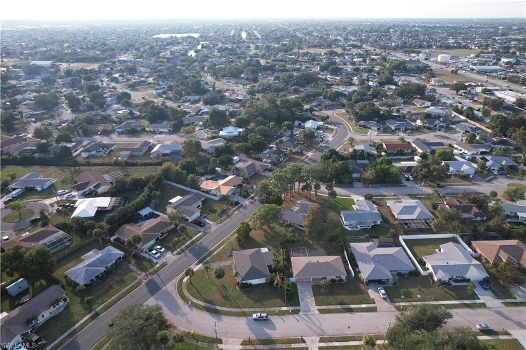 5948 Sonnet CT, NORTH FORT MYERS FL 33903-29