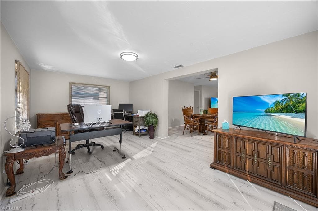 5948 Sonnet CT, NORTH FORT MYERS FL 33903-18