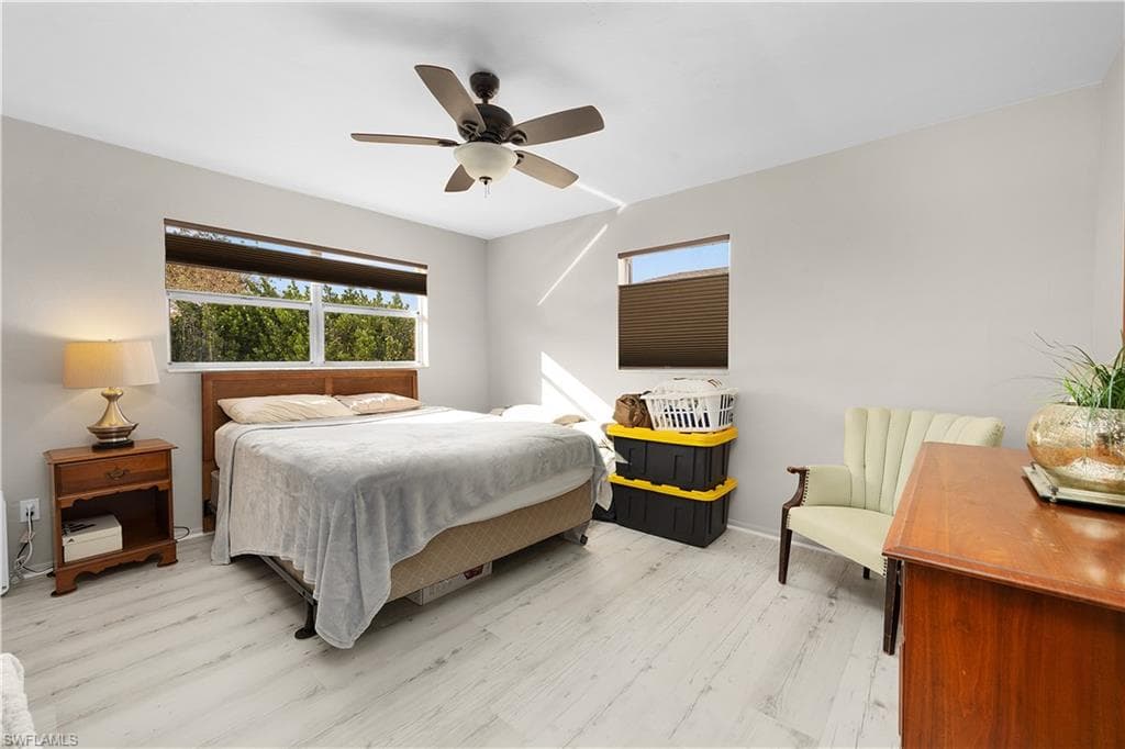 5948 Sonnet CT, NORTH FORT MYERS FL 33903-7