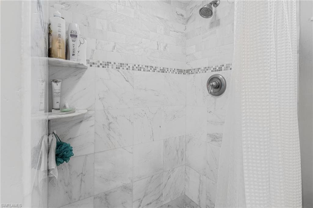 188 Bayview AVE, FORT MYERS BEACH FL 33931-28