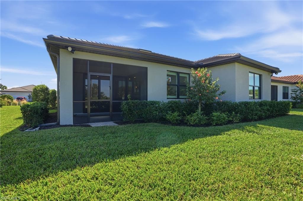 1857 Amador CT, NAPLES FL 34120-33