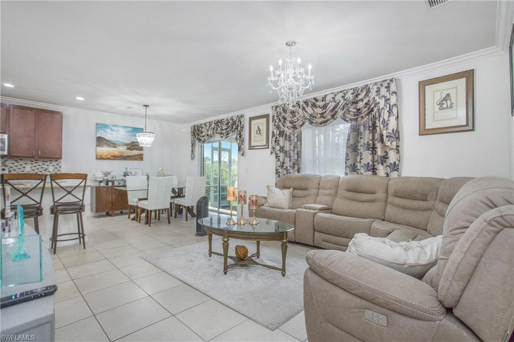 673 Hadley ST E, NAPLES FL 34104-13