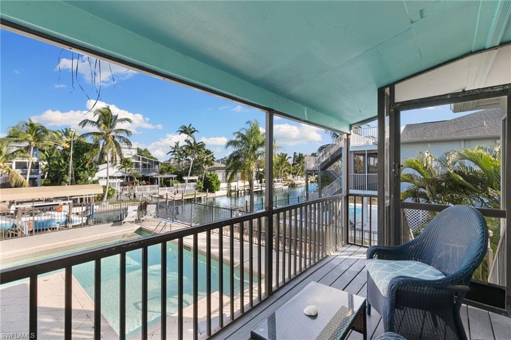 821 Palm ST-38