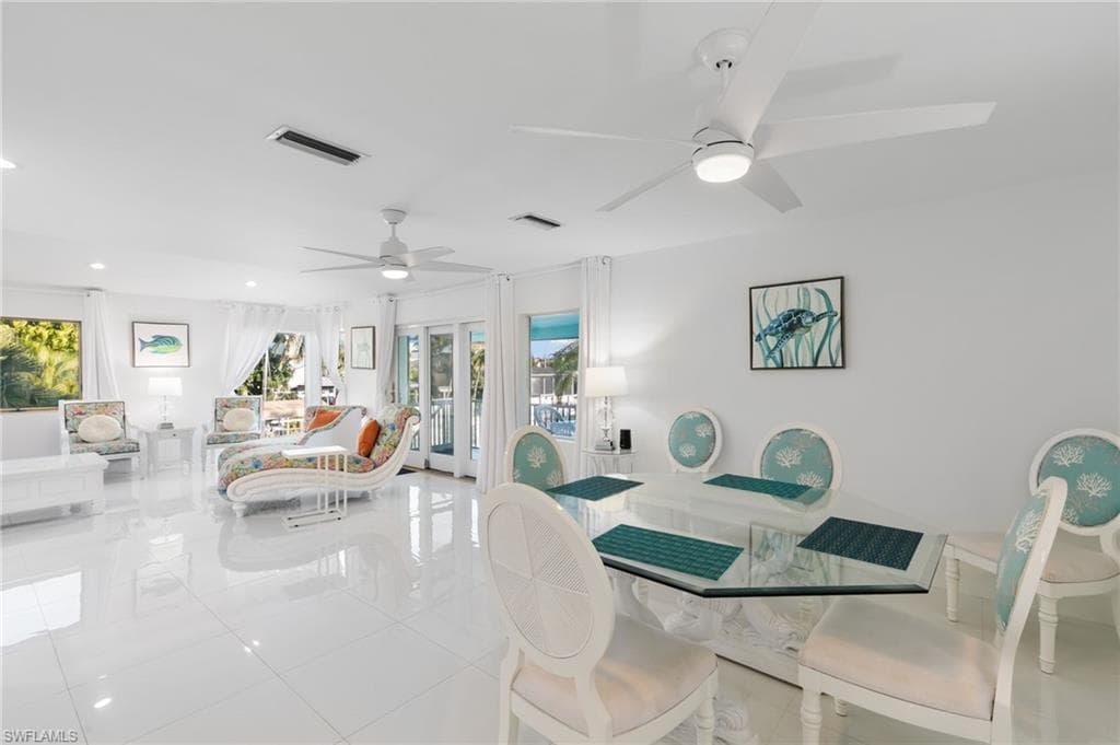 821 Palm ST-10