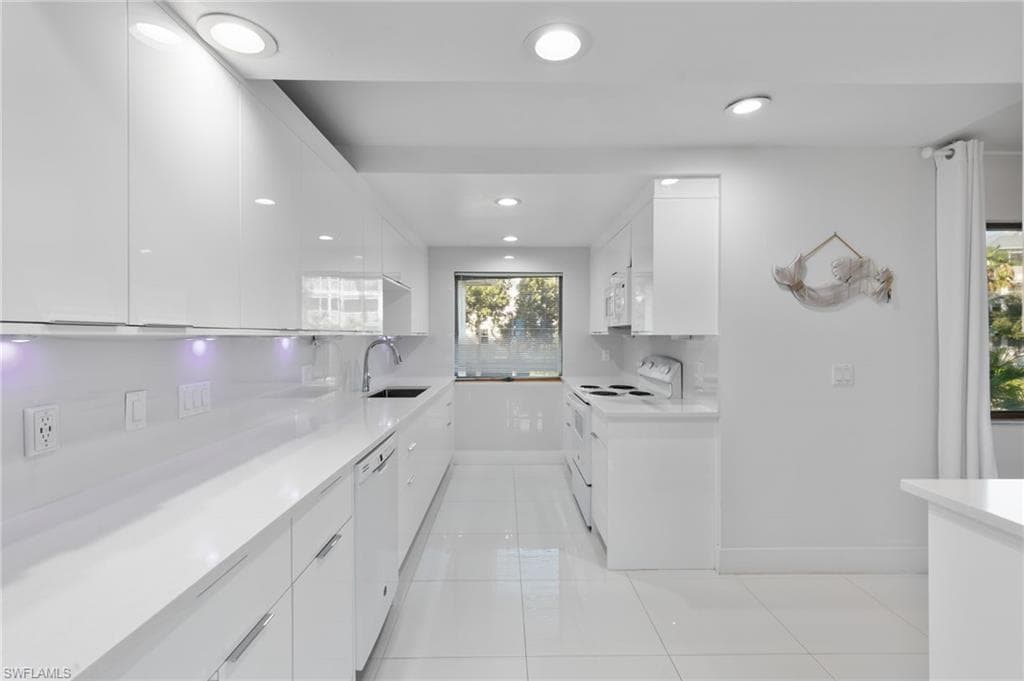 821 Palm ST-8