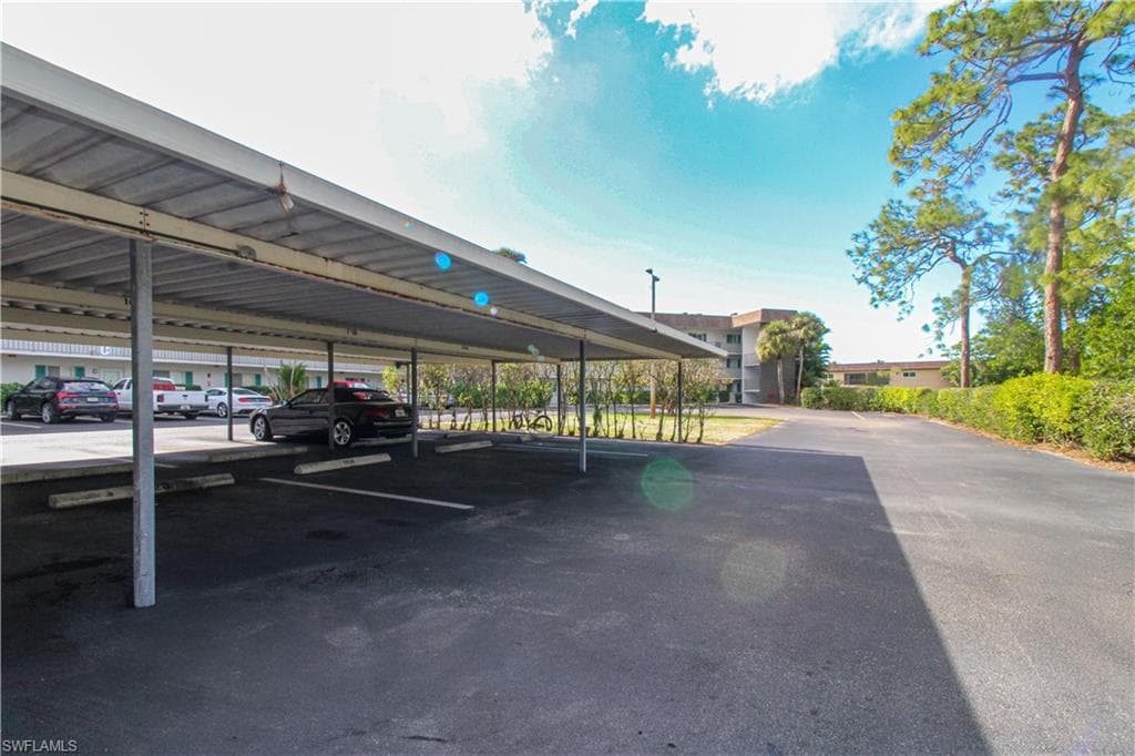 5635 Rattlesnake Hammock RD # 102D, NAPLES FL 34113-4