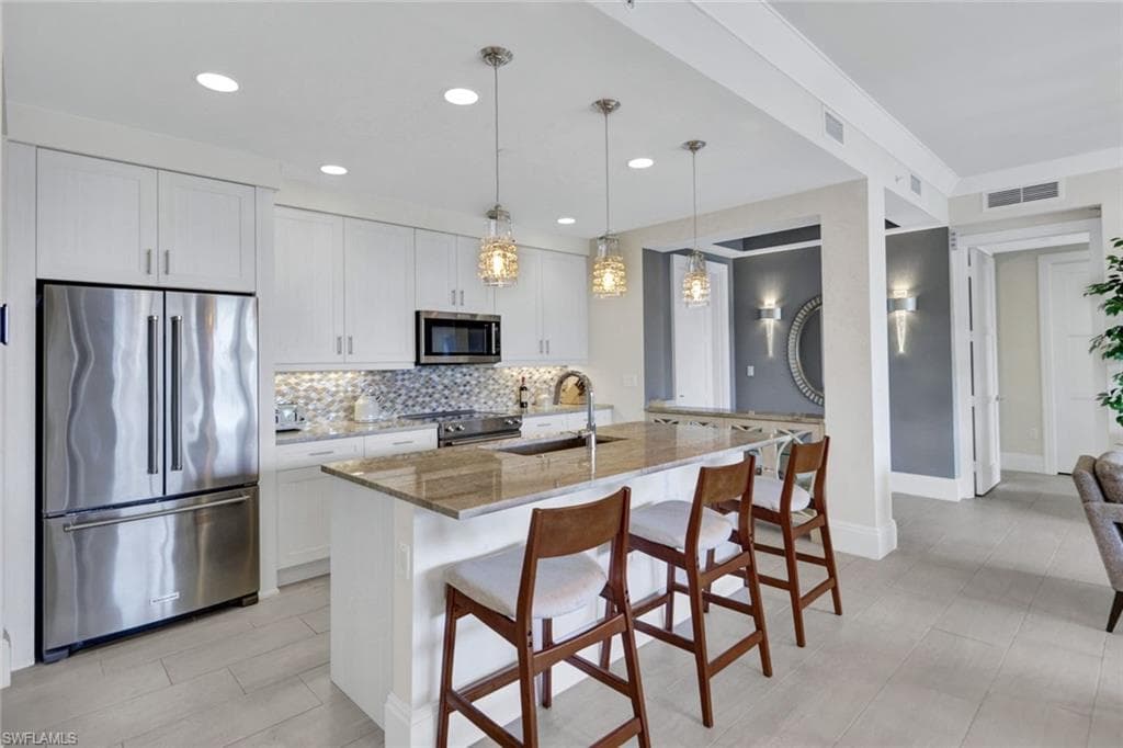 1035 3rd AVE S # 514, NAPLES FL 34102-18