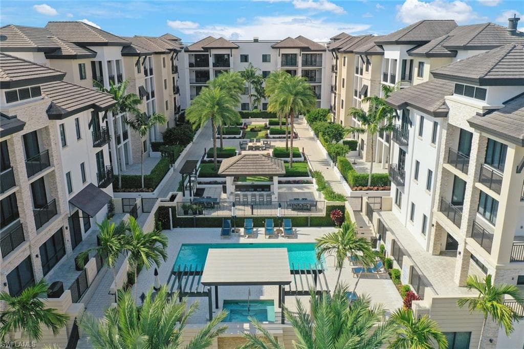 1035 3rd AVE S # 514, NAPLES FL 34102-28