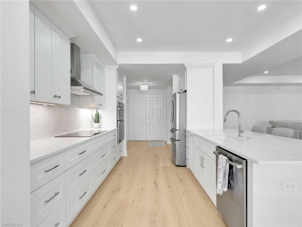 583 Audubon BLVD # C201, NAPLES FL 34110-15