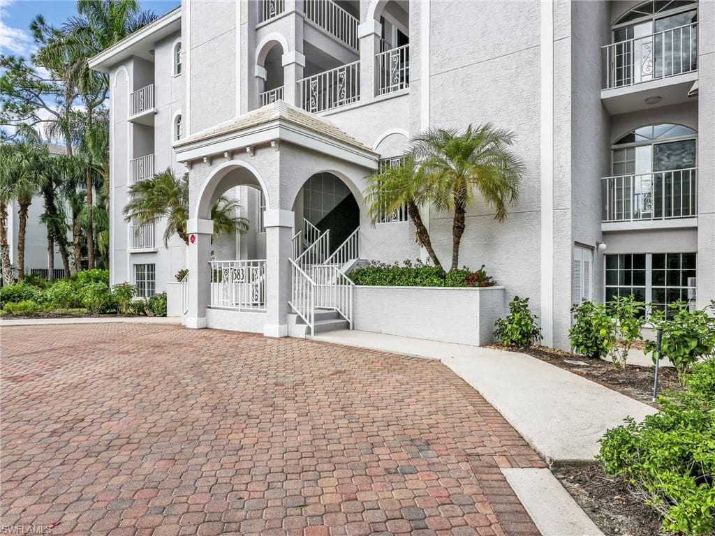 583 Audubon BLVD # C201, NAPLES FL 34110-6