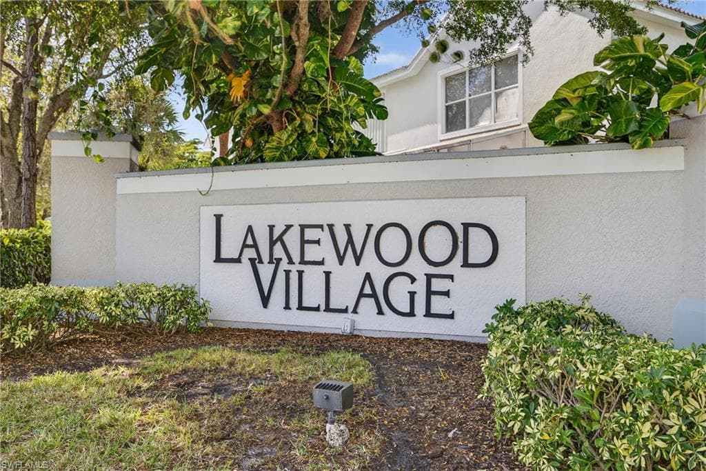 8300 Village Edge CIR # 1, FORT MYERS FL 33919-31