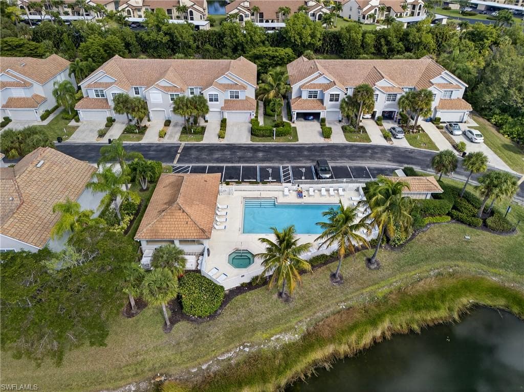 8300 Village Edge CIR # 1, FORT MYERS FL 33919-33