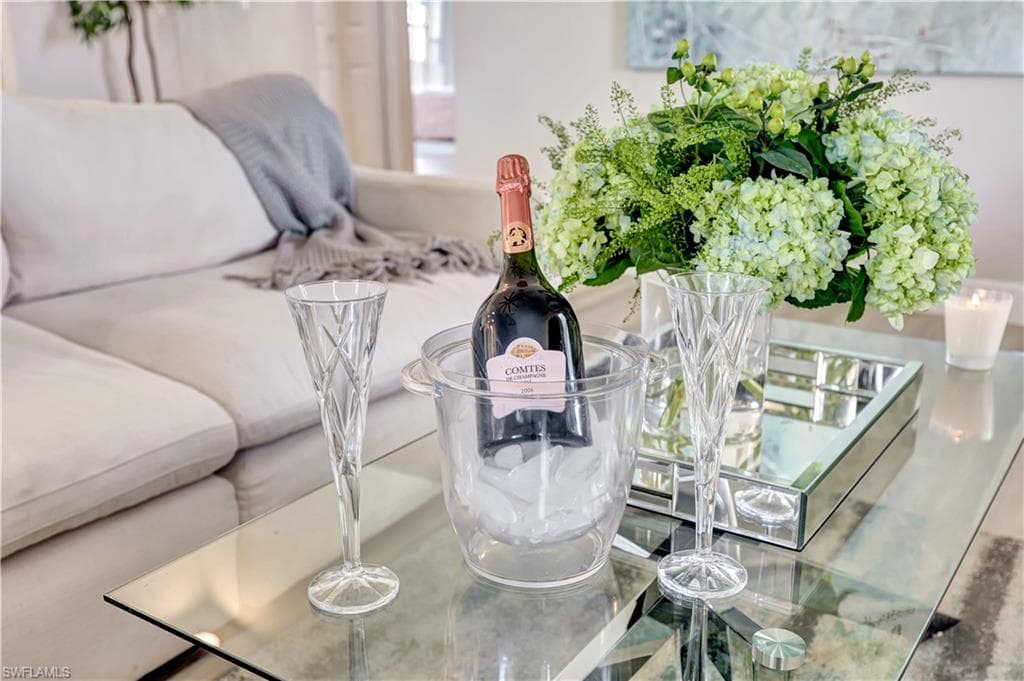 5138 Kristin CT, NAPLES FL 34105-1