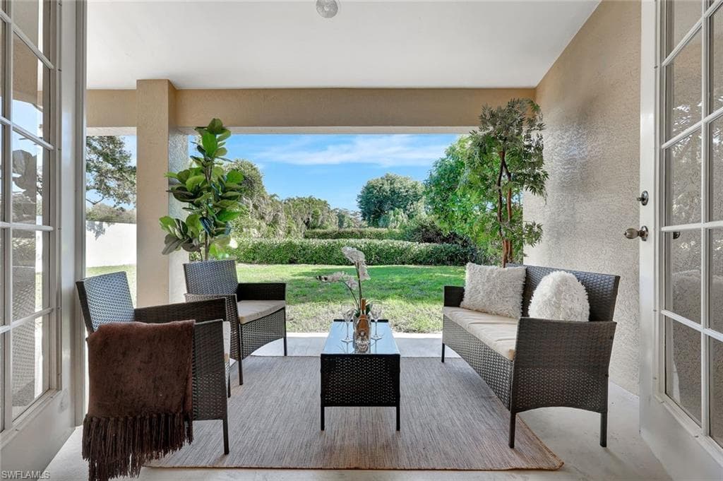 5138 Kristin CT, NAPLES FL 34105-5