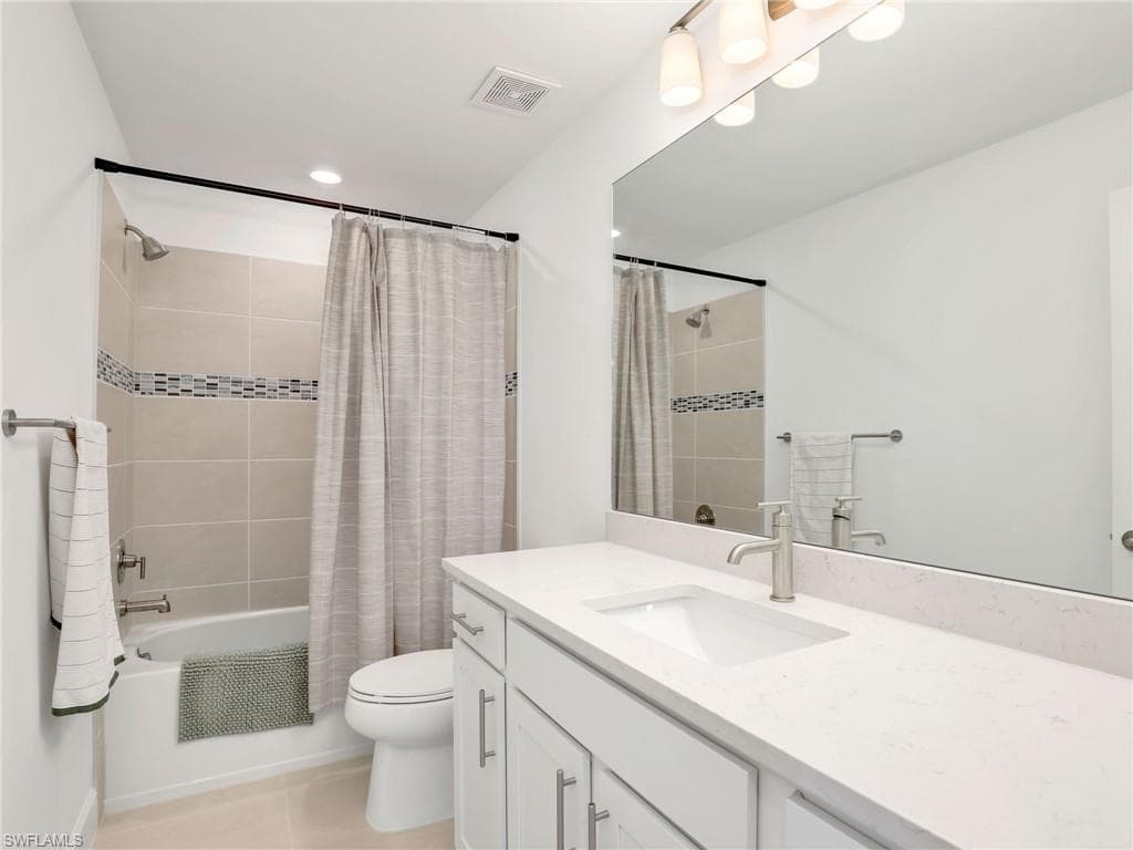 20179 Napa LOOP, ESTERO FL 33928-28