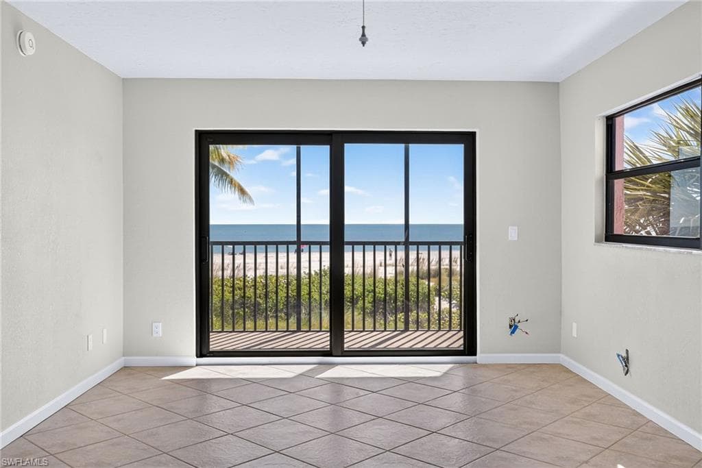 2230 Camino Del Mar DR, SANIBEL FL 33957-5