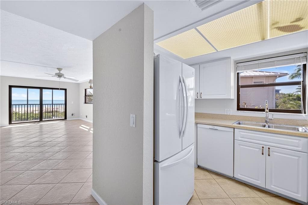 2230 Camino Del Mar DR, SANIBEL FL 33957-12