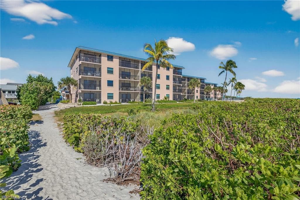 2230 Camino Del Mar DR, SANIBEL FL 33957-21