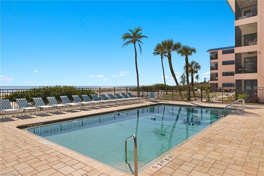 2230 Camino Del Mar DR, SANIBEL FL 33957-31