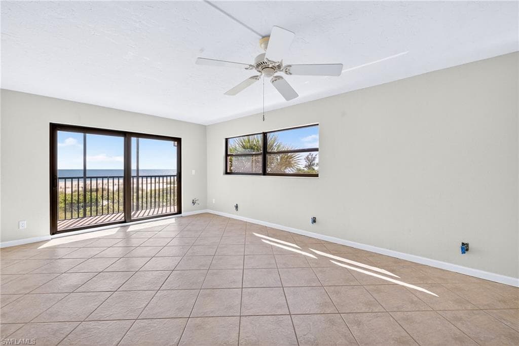 2230 Camino Del Mar DR, SANIBEL FL 33957-9
