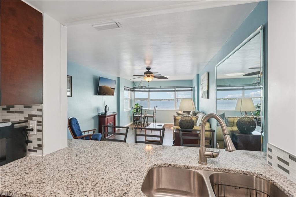 1900 Clifford ST # 701A, FORT MYERS FL 33901-14