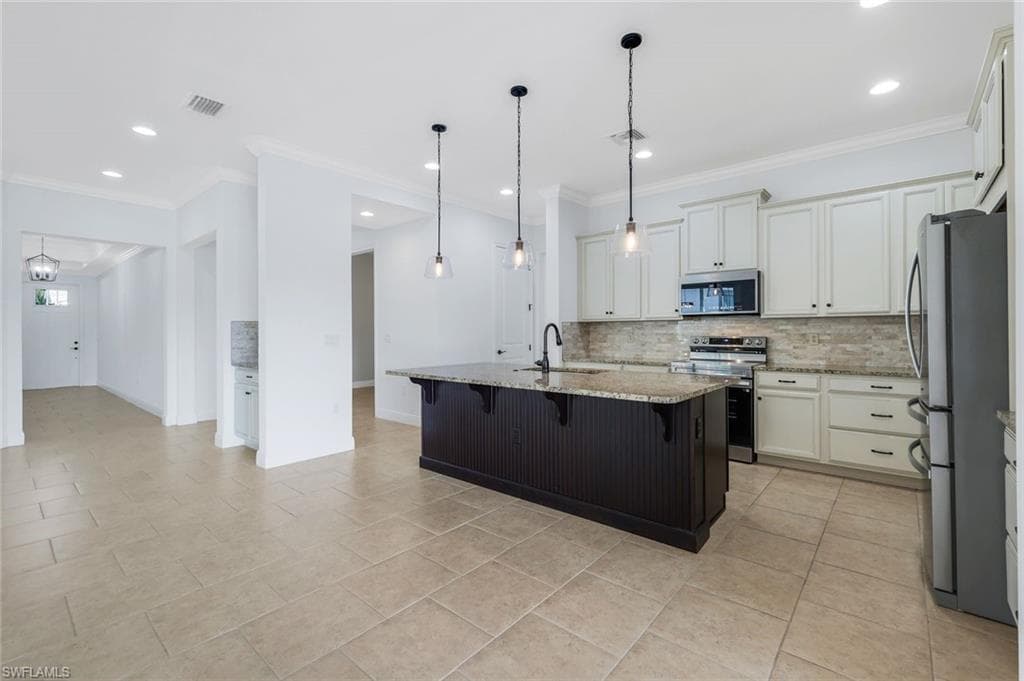 3529 Pilot CIR, NAPLES FL 34120-7
