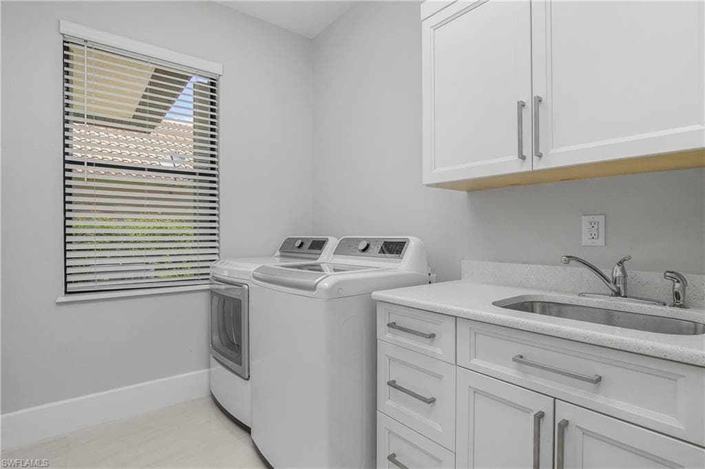 16013 Waterleaf LN, FORT MYERS FL 33908-40