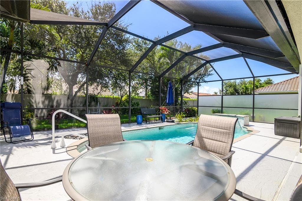 16013 Waterleaf LN, FORT MYERS FL 33908-30