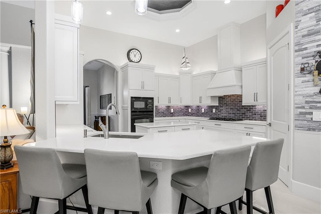16013 Waterleaf LN, FORT MYERS FL 33908-3