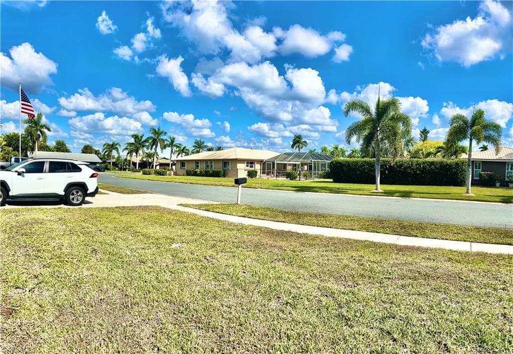 1406 S Larkwood SQ, FORT MYERS FL 33919-28