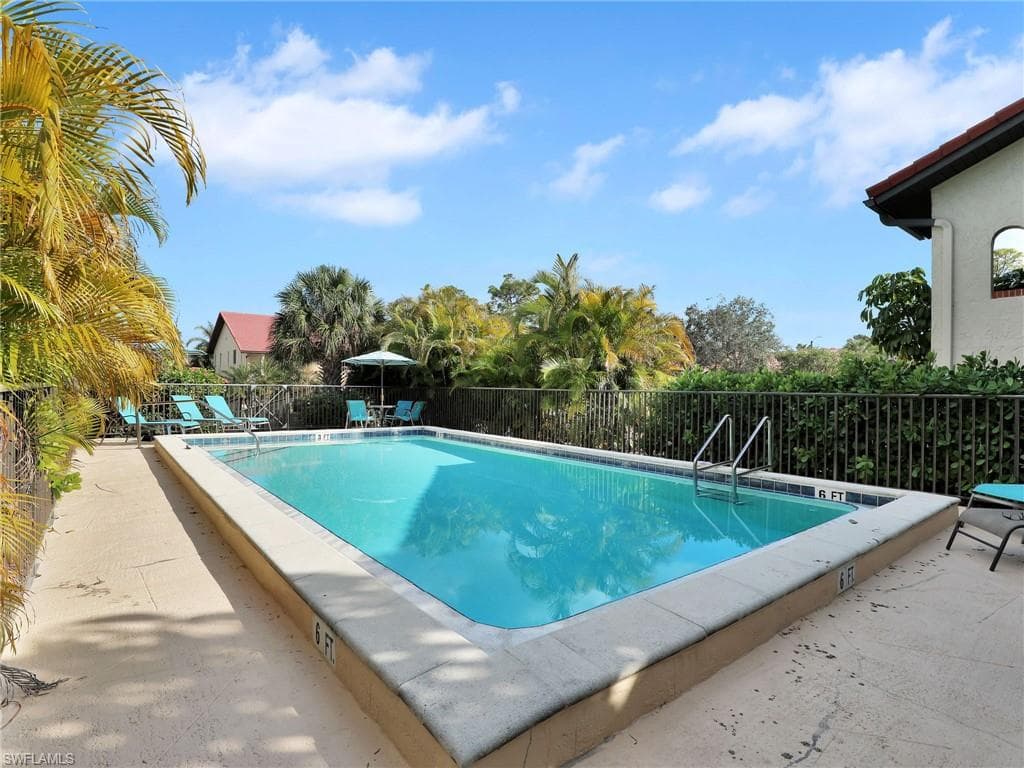 9831 Alabama ST # 5, BONITA SPRINGS FL 34135-22