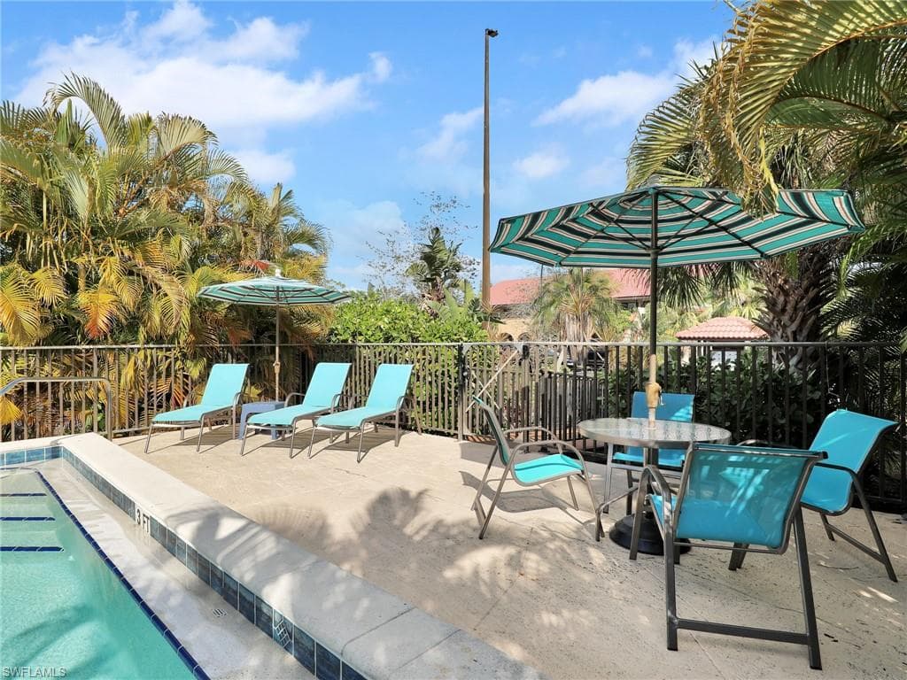 9831 Alabama ST # 5, BONITA SPRINGS FL 34135-21
