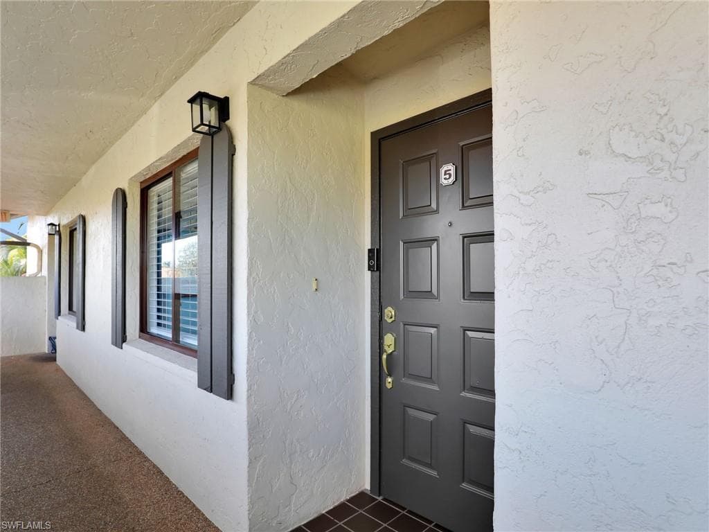 9831 Alabama ST # 5, BONITA SPRINGS FL 34135-23