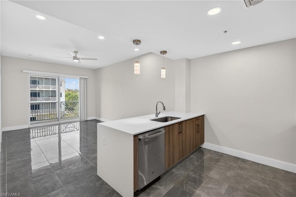 26610 Rosewood Pointe DR # 202, BONITA SPRINGS FL 34135-2