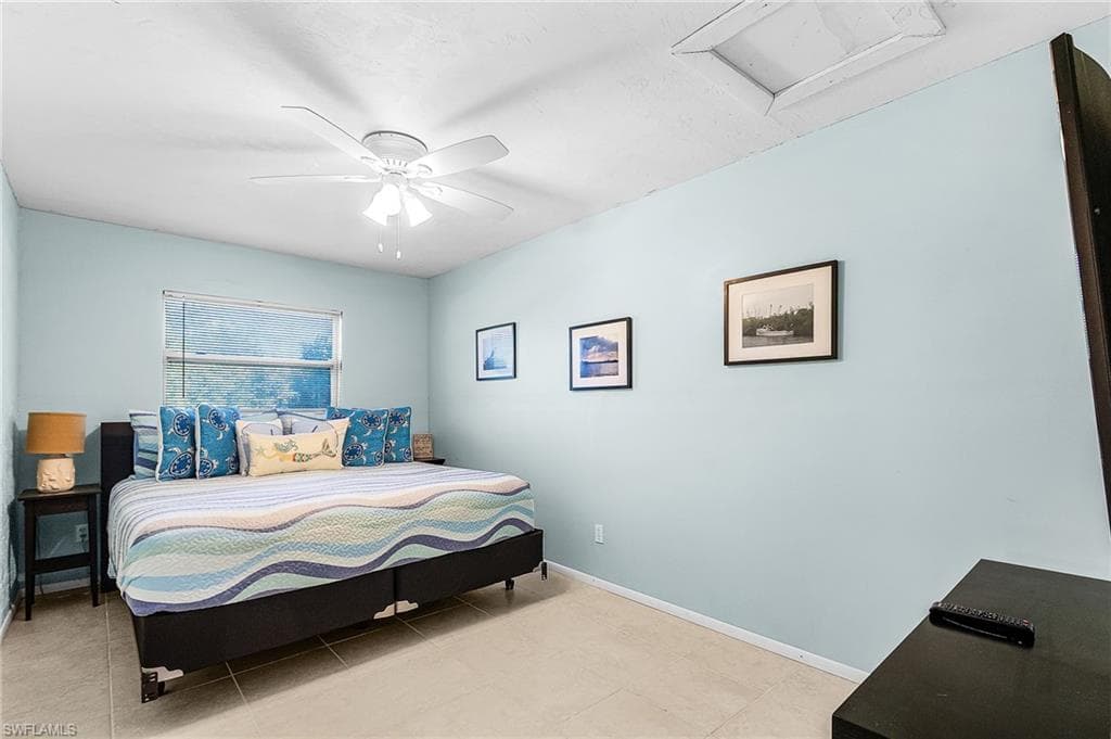 16201 Aura LN-27