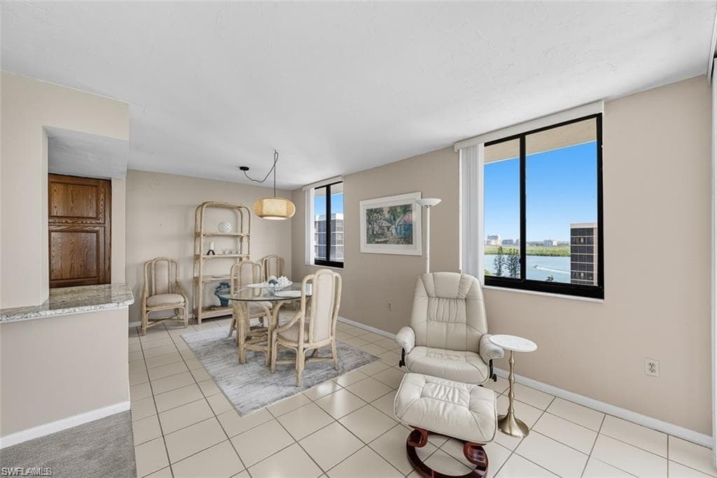 11 Bluebill AVE 1006-5