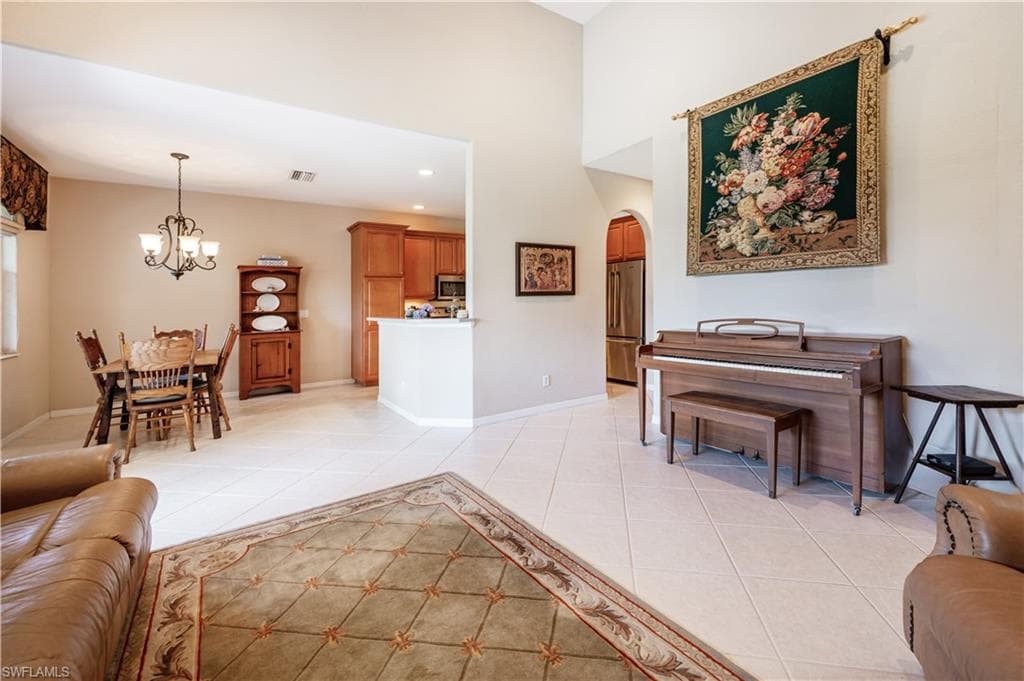 3911 Aurora CT, NAPLES FL 34116-11