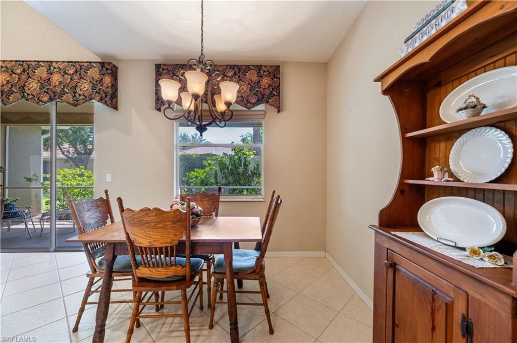 3911 Aurora CT, NAPLES FL 34116-9