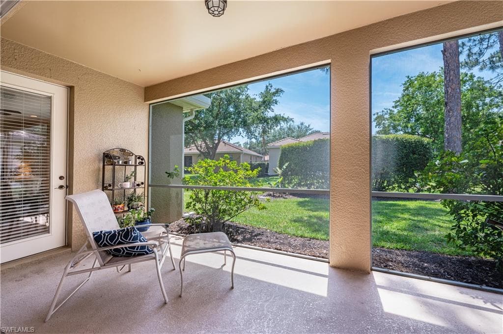 3911 Aurora CT, NAPLES FL 34116-13