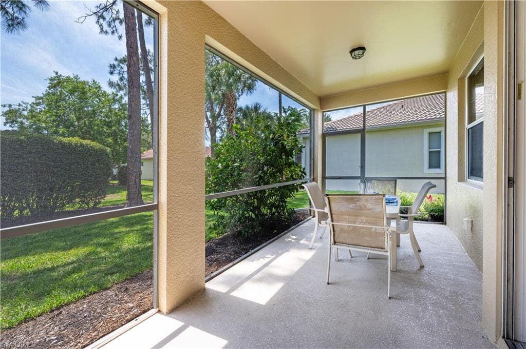 3911 Aurora CT, NAPLES FL 34116-14