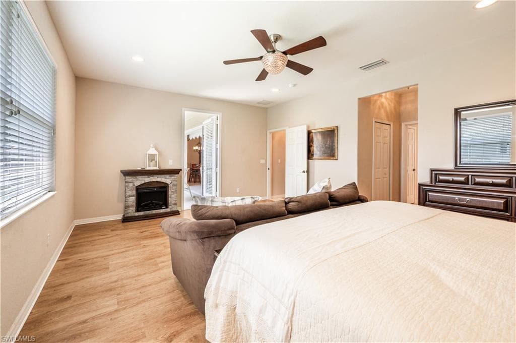 3911 Aurora CT, NAPLES FL 34116-18