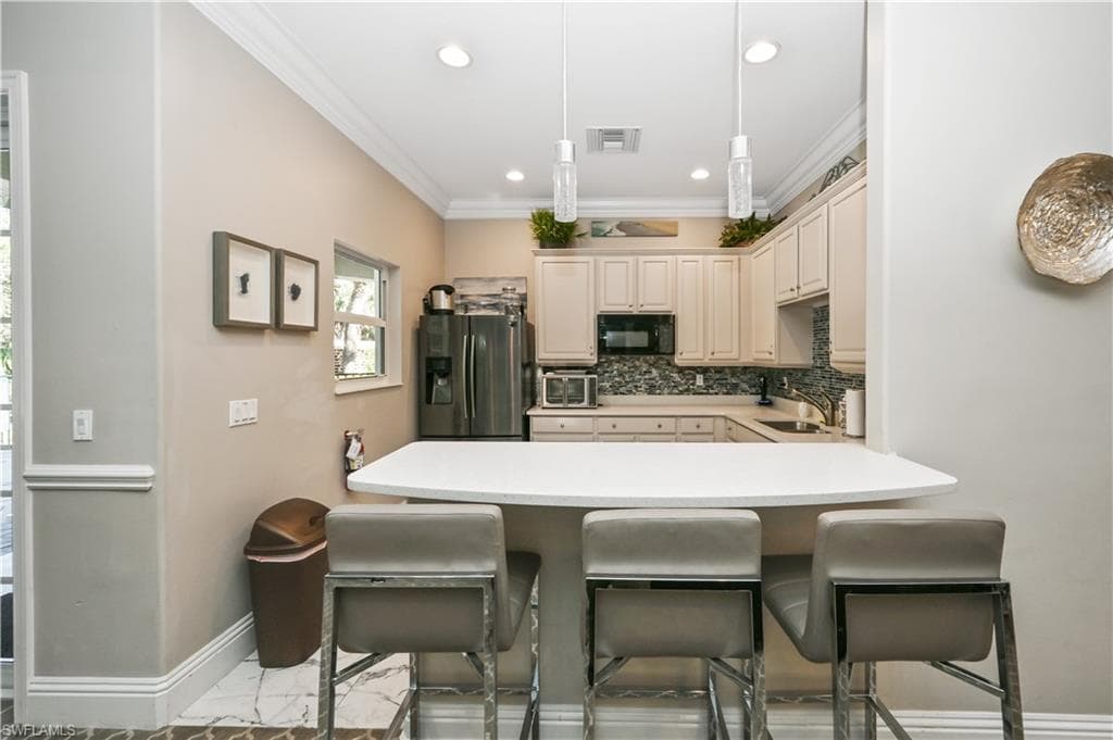 3911 Aurora CT, NAPLES FL 34116-34