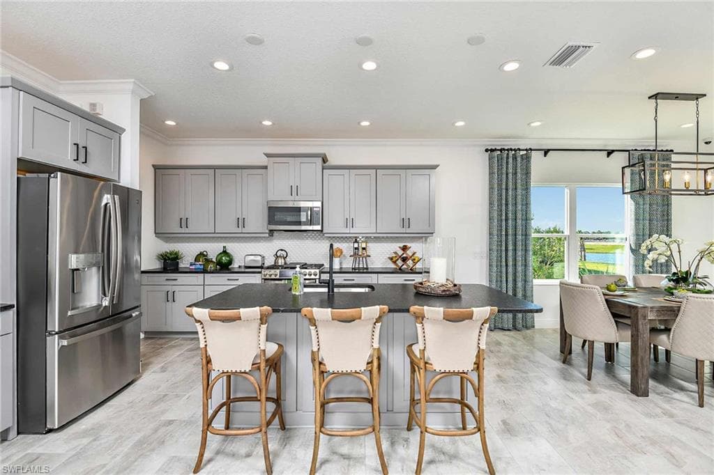 8775 Pigeon Key, FORT MYERS FL 33908-3