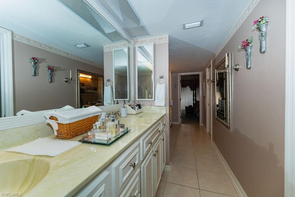 6216 Cougar RUN # 202, FORT MYERS FL 33908-44