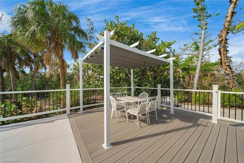 4639 Brainard Bayou RD, SANIBEL FL 33957-42