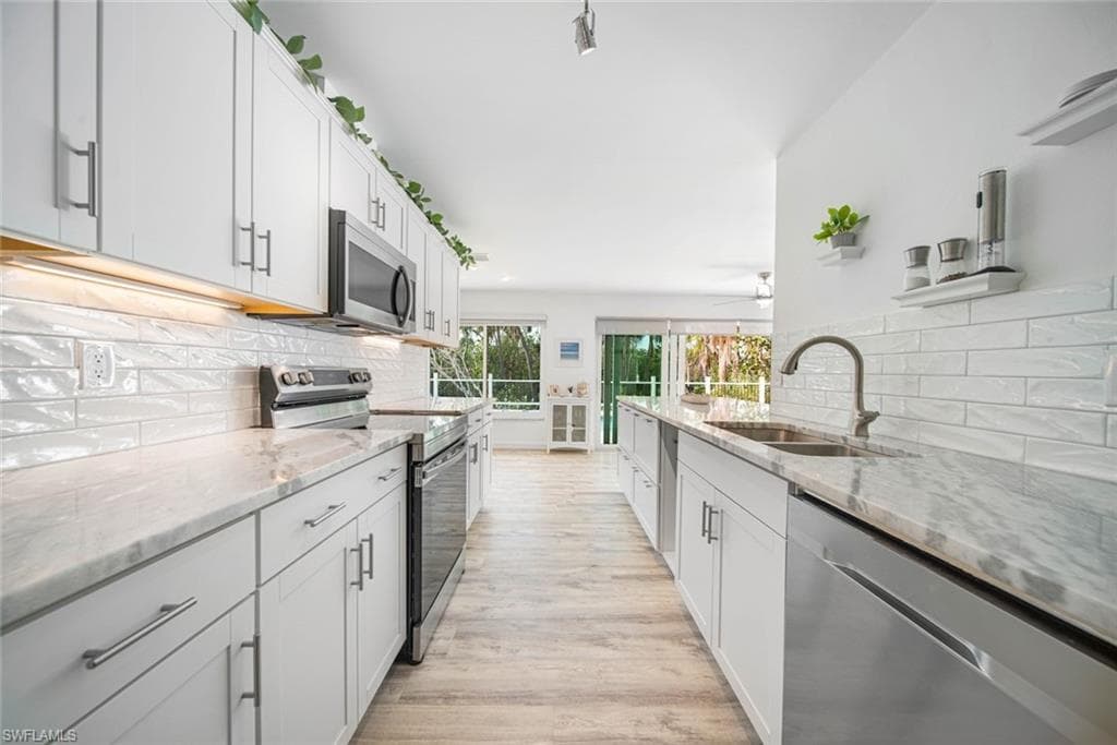 4639 Brainard Bayou RD, SANIBEL FL 33957-3