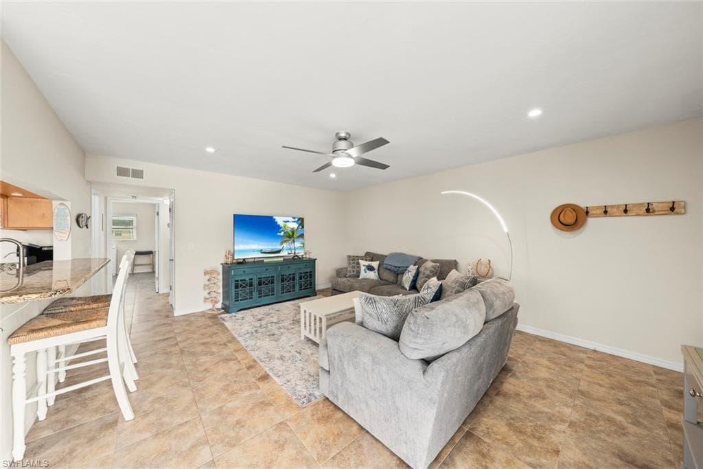 601 Periwinkle WAY D5-15