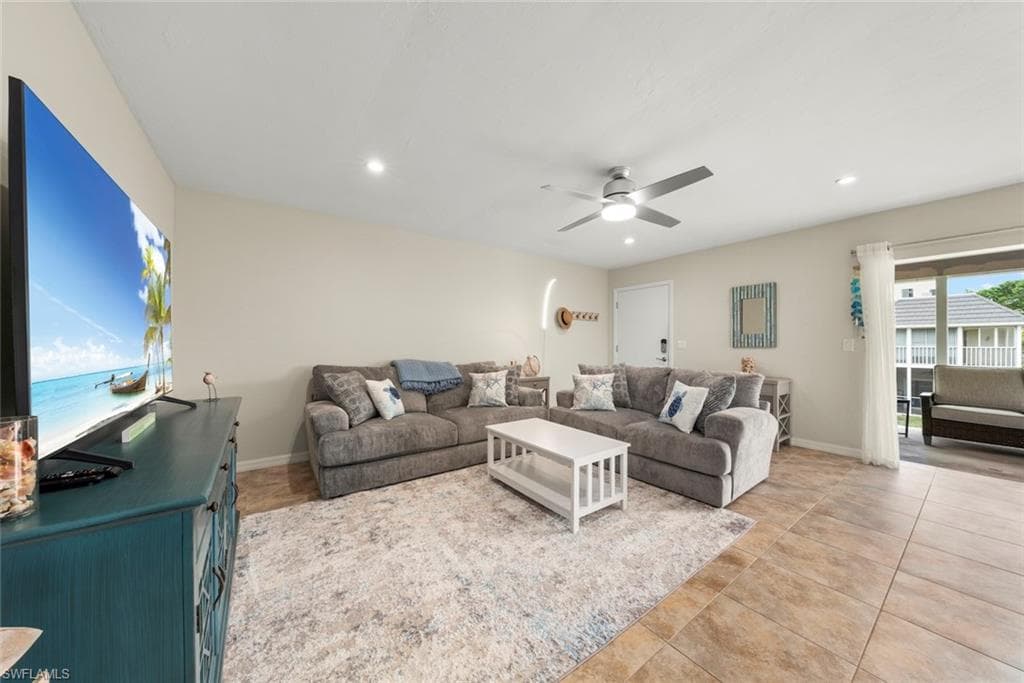 601 Periwinkle WAY D5-17