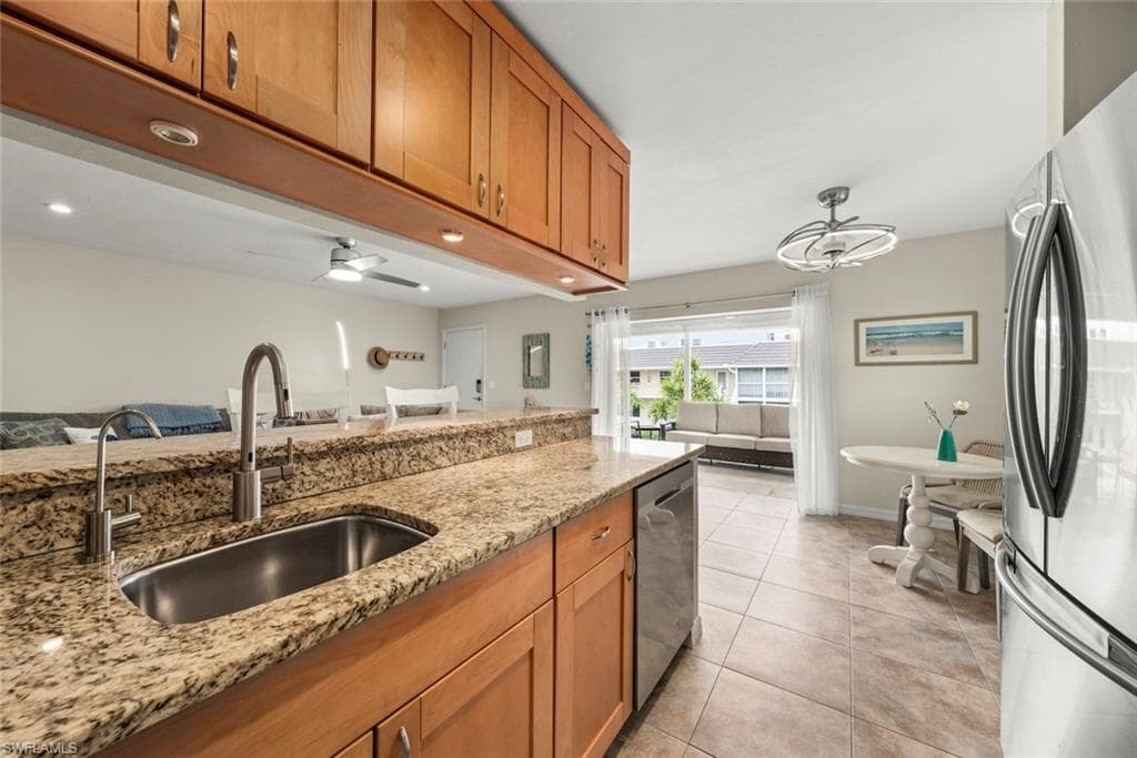 601 Periwinkle WAY D5-10